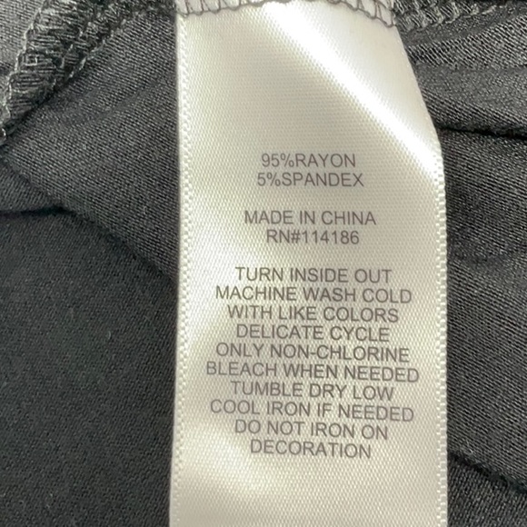 NWT Juicy Couture Women’s black/gray long sleeve logo tee, size M - Picture 7 of 8